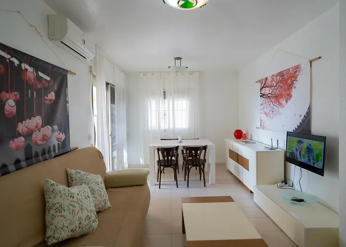 Apartamento A 50 Metros Del Mar Con Parking