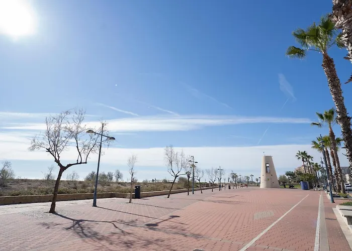 Apartamento A 50 Metros Del Mar Con Parking