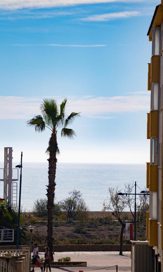 Apartment A 50 Metros Del Mar Con Parking